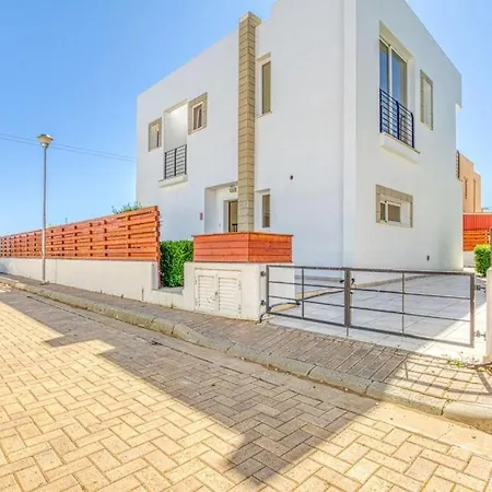 Athina Gardens Sea View
